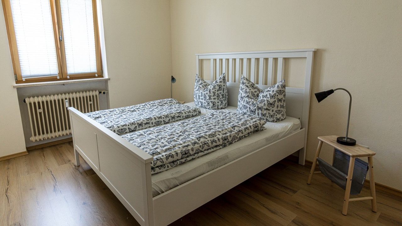Schlafzimmer 2 mit Doppelbett Schlafzimmer 2 mit Doppelbett